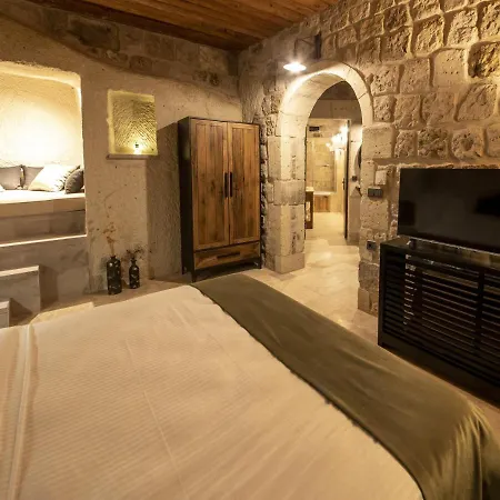 Hotel Luvi Cave 3*