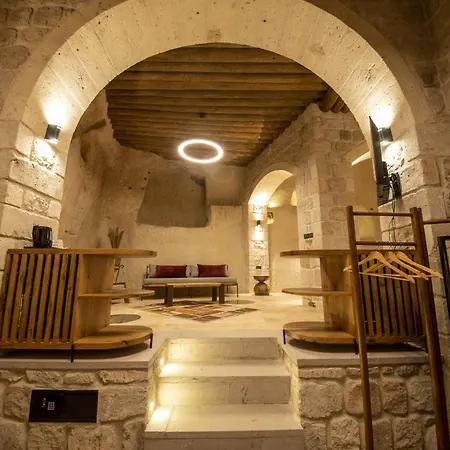 Luvi Cave Hotel 3*