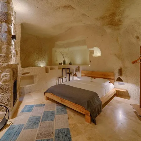 Luvi Cave