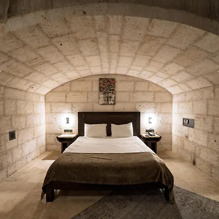 Luvi Cave