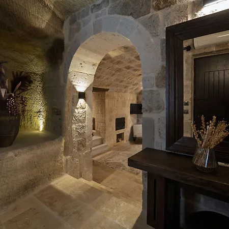 מלון Luvi Cave גורמה
