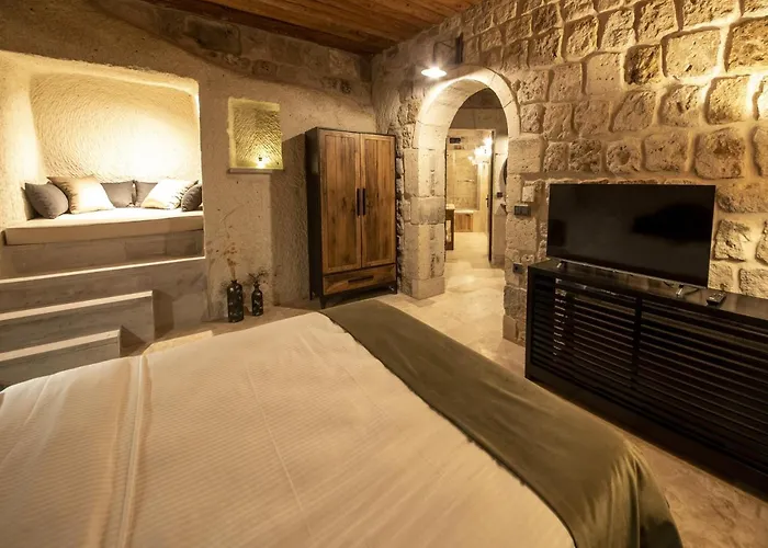 Ξενοδοχείο Luvi Cave 3*