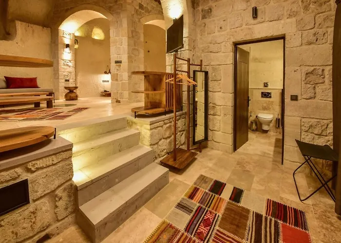 Ξενοδοχείο Luvi Cave 3*