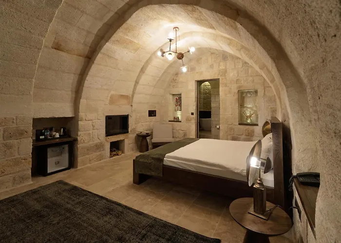 Ξενοδοχείο Luvi Cave 3*